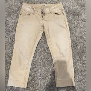 Mudd Capris. Tan. Size 11.